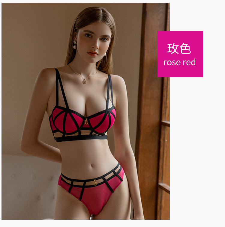 玫红色